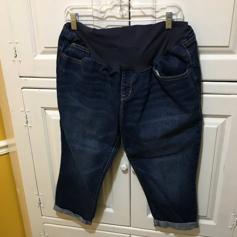 Maternity Capri